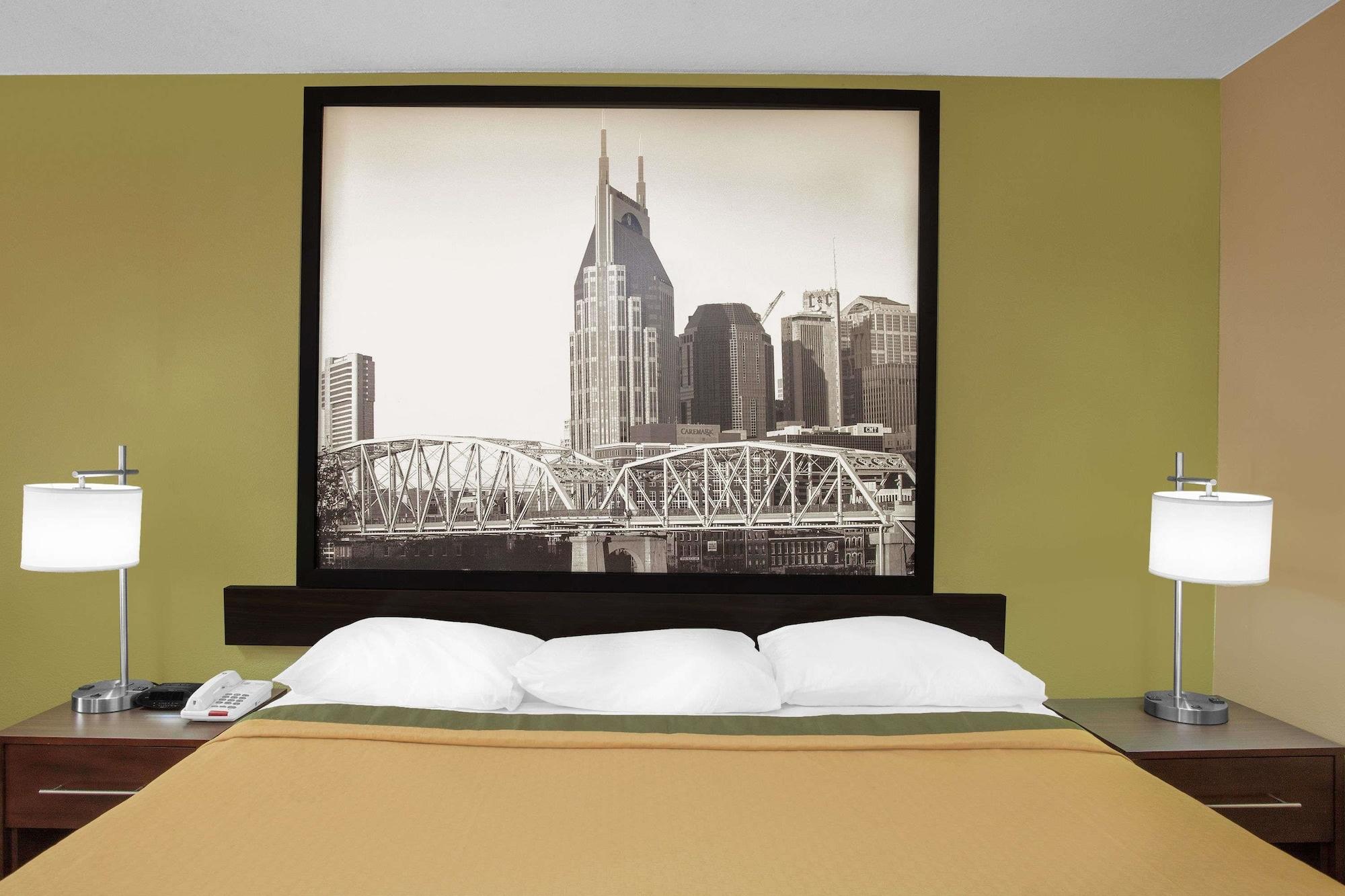 Super 8 By Wyndham West Nashville