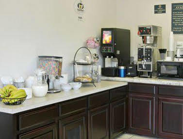 Super 8 By Wyndham West Nashville